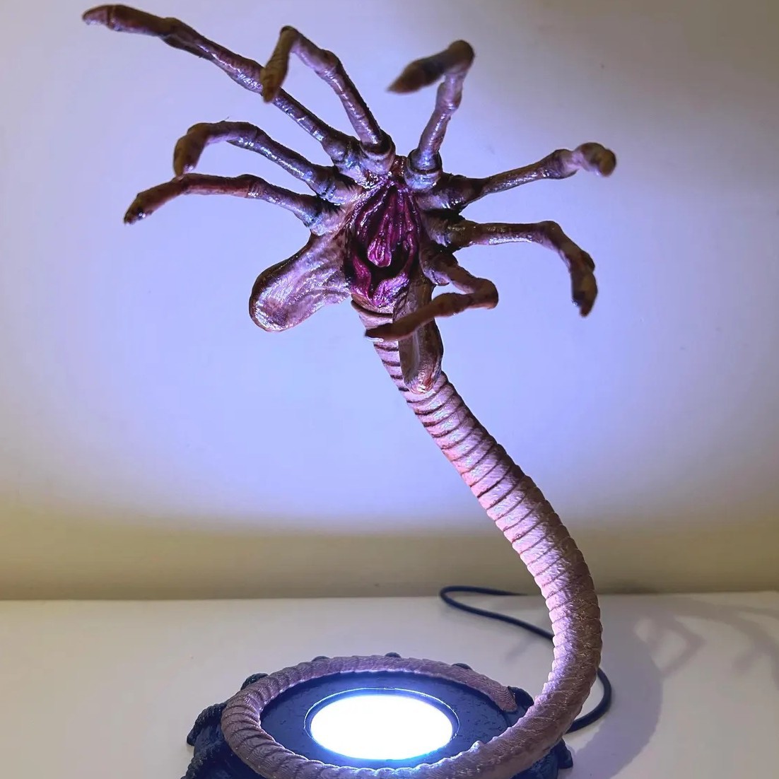 Ночник-фонарь Alien Facehugger – обзор и цена Halloween Pumpkin Decor Led