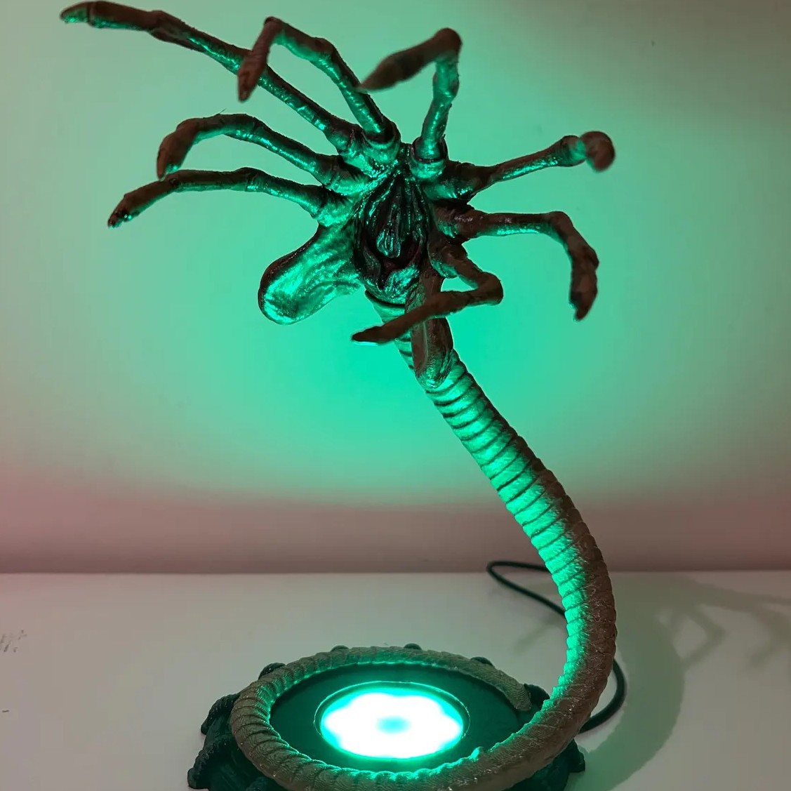 Ночник-фонарь Alien Facehugger – обзор и цена Halloween Pumpkin Decor Led
